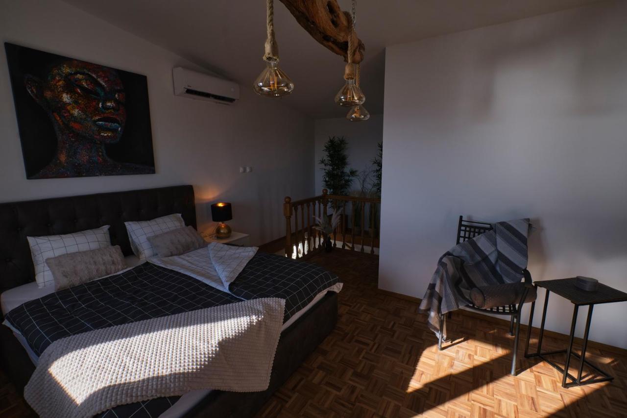 Villa Kuca Za Odmor Baya Stara Baška Exterior foto